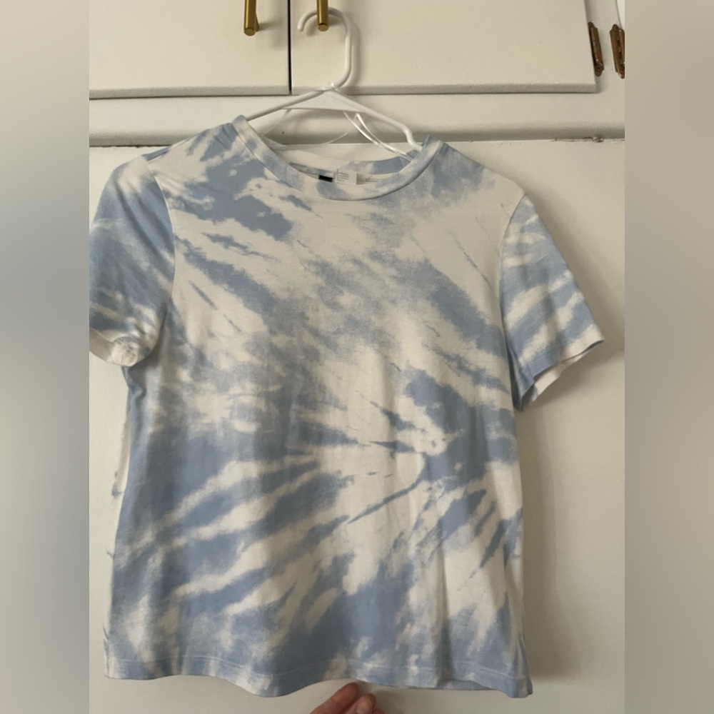 Divided Blue and White Tie-Dye Crop Top